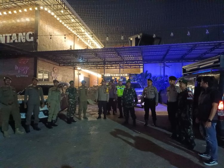 Kodim 0301/Pbr Laksanakan Patroli Bersama Polresta Guna Ciptakan Suasana Kondusif  Selama Ramadhan