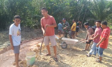 Kompak, Satgas TMMD dan Warga Bergotong royong Kebut Pengerjaan Pembukaan Jalan