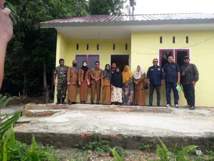 Babinsa Kodim 0301/ Pbr Hadiri Penyerahan Kunci RTH Pada Warga Binaan