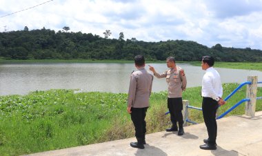 Polres Kampar Cek Kesiapsiagaan Embung Sungsang, Antisipasi Kebakaran Lahan di Musim Kemarau