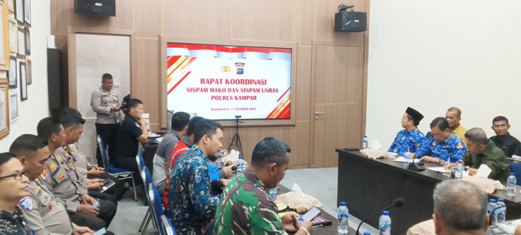 Antisipasi Bencana, Kapolres Kampar Gelar Rakor Kesiapsiagaan Banjir, Satukan Kekuatan Hadapi Musim Hujan!"