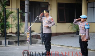 Kapolresta Pekanbaru Pimpin Apel Pertama,Ajak Personil Tingkatkan Profesionalitas